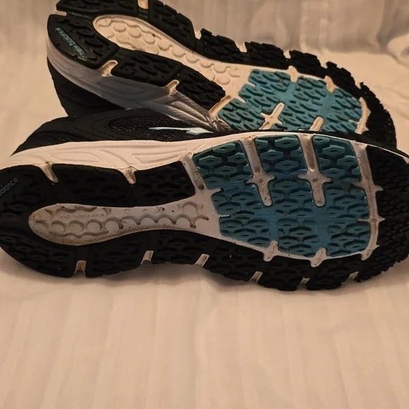 New Balance Black And Blue Running Shoe 401 7.5 - Picture 4 of 4
